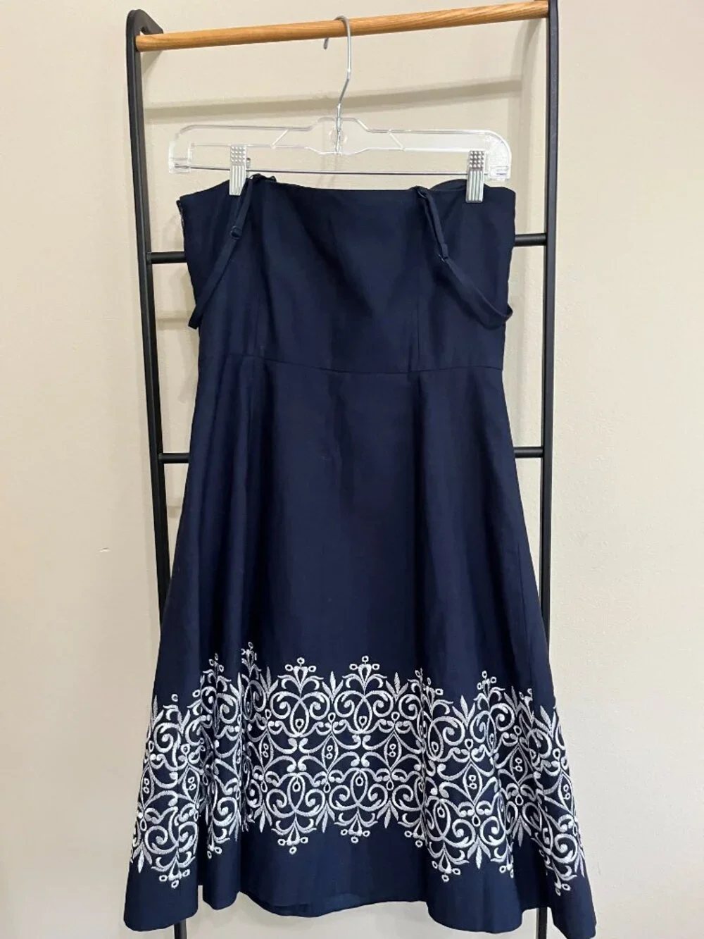 NWT LOFT Strapless Scroll Embroidered two way A-line Coquette Party Dress Size 4 - Picture 10 of 13